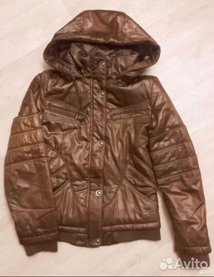 Куртки демисезонные 40-42р. Разные