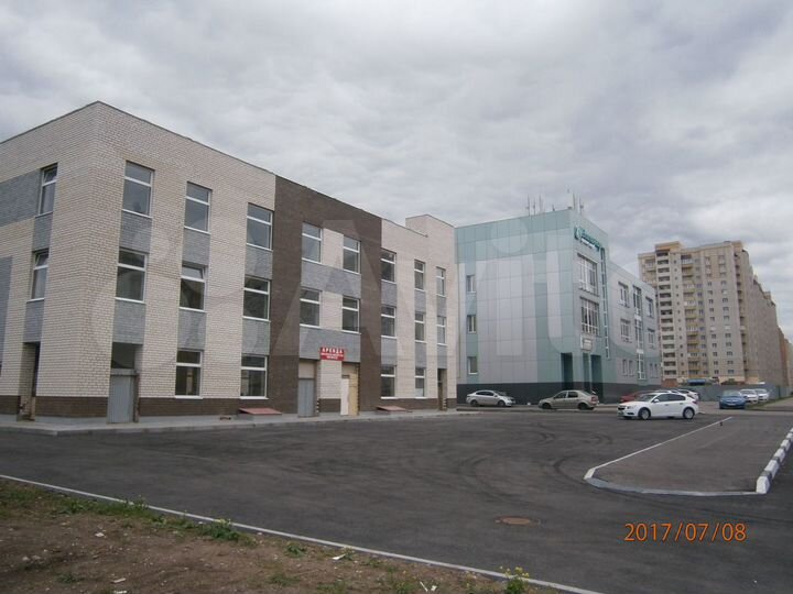 Торговое помещение, 290 м²