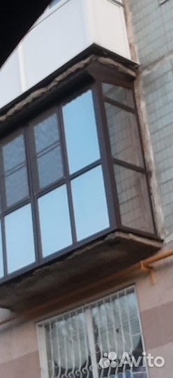 Остекление балконов под ключ