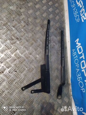 Поводок дворника Audi Q7