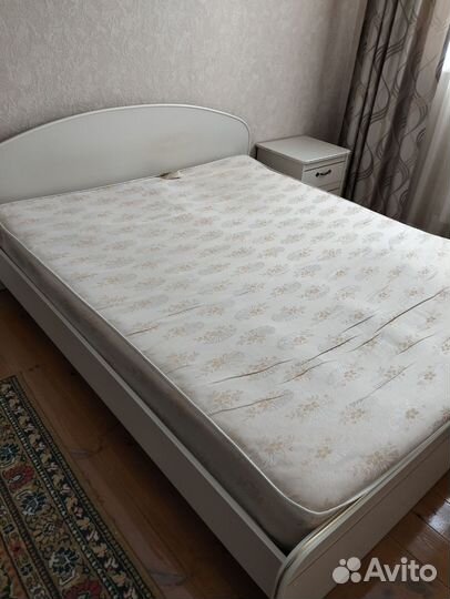 Кровать двухспальная с матрасом бу 160 200