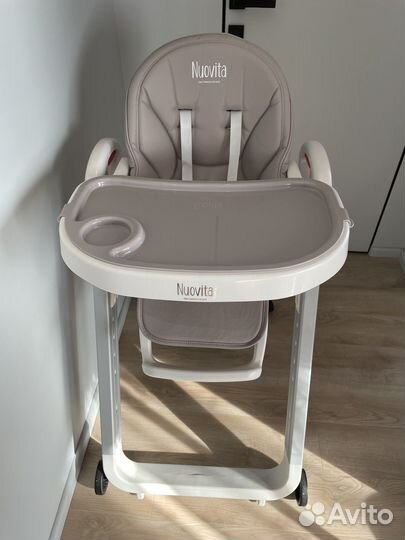 Стул для кормления (шезлонг) Nuovita Futuro