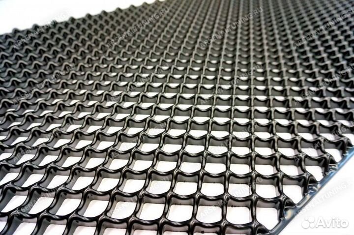 Универсальная пластиковая сетка bentley style