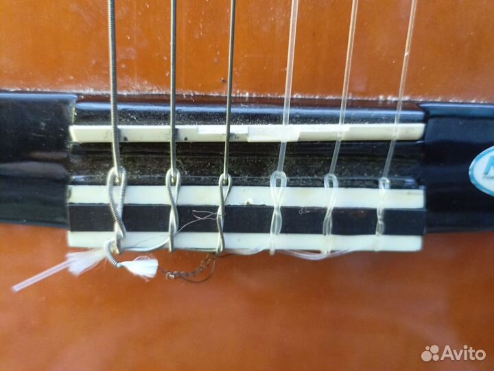 Классическая гитара шестиструнная