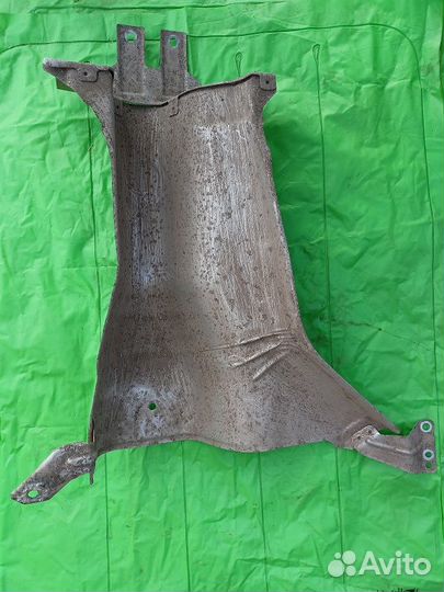 Защита глушителя резонатора Subaru Tribeca WXF 08г