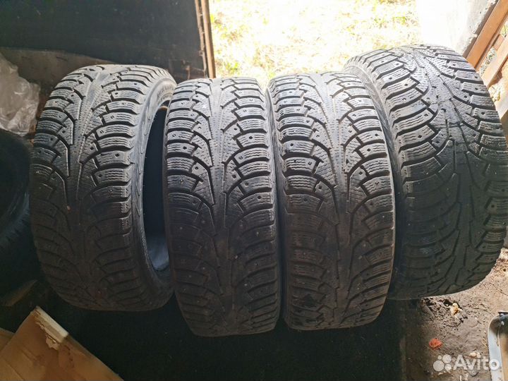 Nokian Tyres Hakkapeliitta 5 215/55 R17