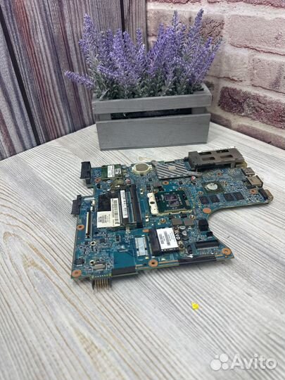 Нерабочая материнская плата ноутбука HP 4520s