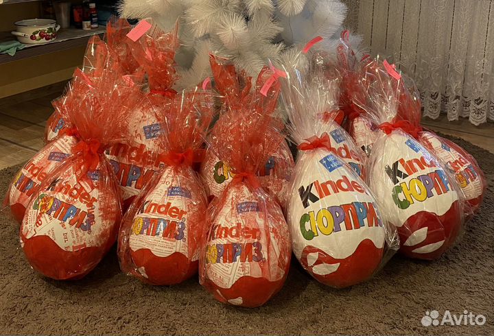 Большой киндер сюрприз