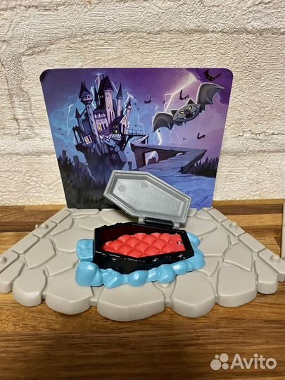 Игрушки Hero Eggs Яйцеголовые монстры