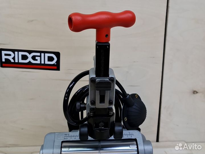 Электрический станок для резки труб Ridgid PC116