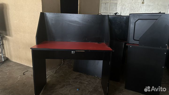 Игравоые столы для комьютеров