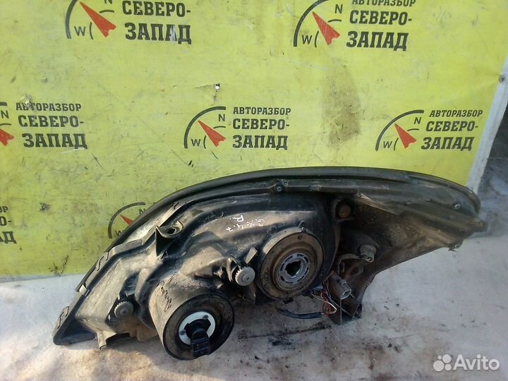 Lexus GX470 Фара правая 2003 год(неориг)