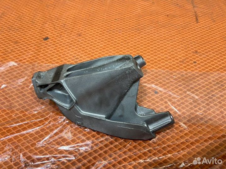 Кронштейн двигателя передний левый Audi A5 I 8T