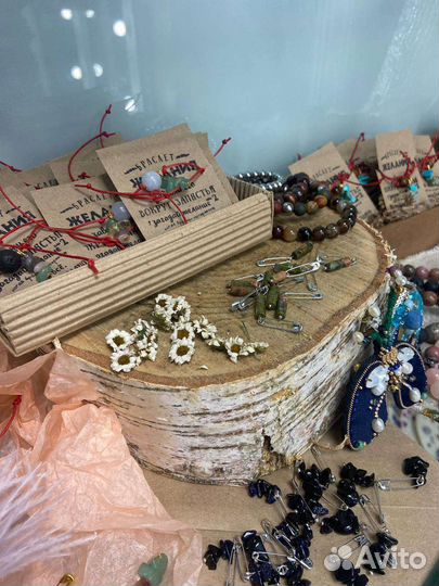 Брошь ручной работы