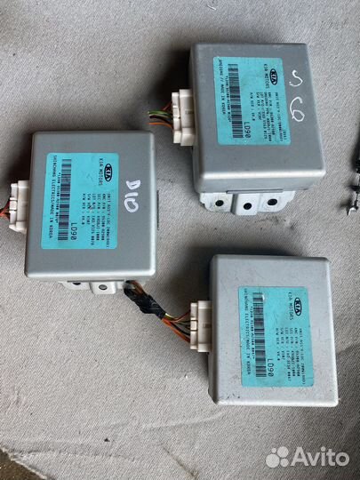 Блок управления системой start stop Kia Ceed 2 JD