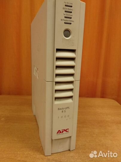 Ибп APC Back UPS RS 1000