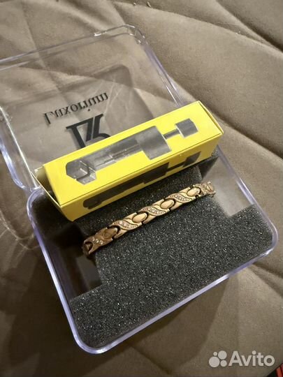 Магнитный браслет luxorium