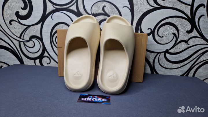 Тапки adidas yeezy slide