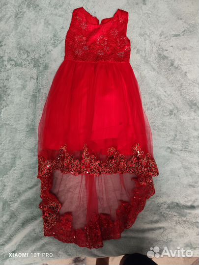 Нарядное платье