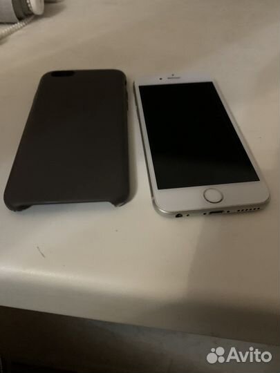 Телефон iPhone 6s