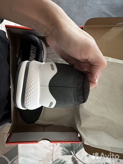 Кроссовки nike air zoom vomero 13