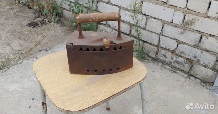 Утюг чугунный старинный