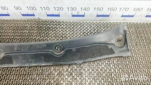 Накладка декоративная (жабо, дождевик) renault meg