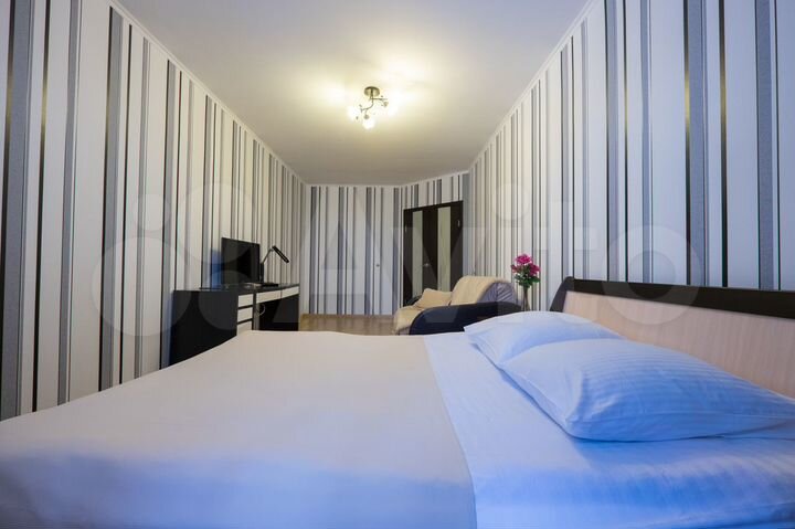 1-к. квартира, 42 м², 8/10 эт.