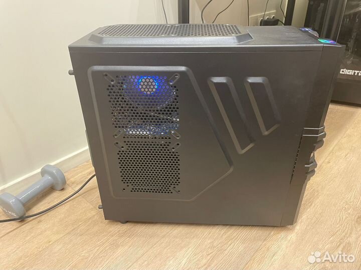 Стационарный компьютер (системный блок)