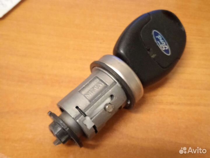 Личинка замка Форд Фьюжн Фиеста мк5