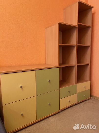 Комод детский и два шкафа для книг и игрушек