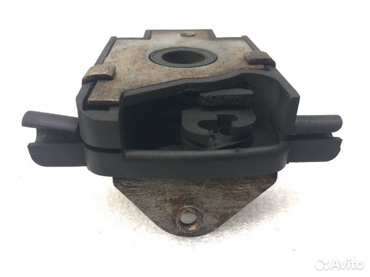 Замок капота правый Bmw X5 E53 2005