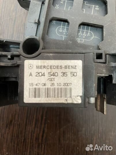 Блок предохранителей Mercedes W204 X204