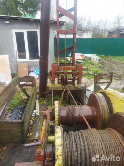 Буровая установка для бурения скважин