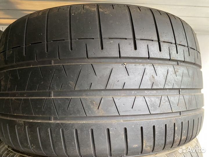 Pirelli P Zero Luxury Saloon 305/30 R20