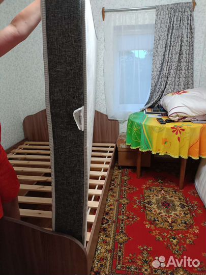 Матрас 140х200 бу