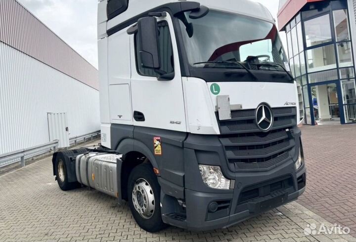 В разборке грузовик Mercedes,Actros mpiv с 2013