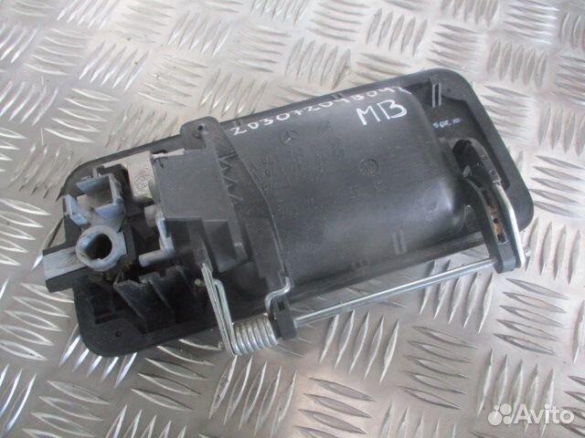 Ручка двери наружняя левая Mercedes-Benz A94176004