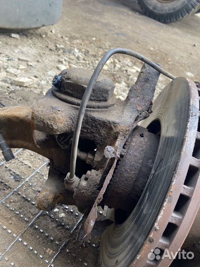 Передняя ось.Передняя балка.Ступица 19.5 volvo FL
