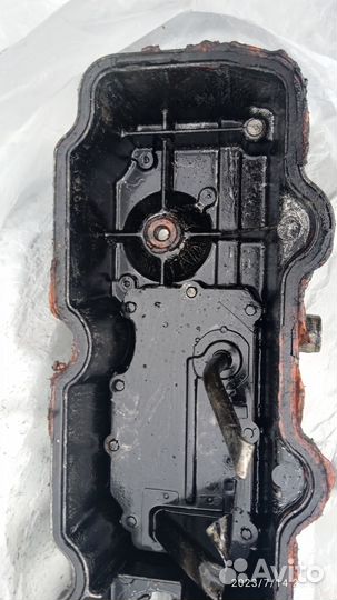 Клапанная крышка Mitsubishi Mitsubishi Pajero/Mont