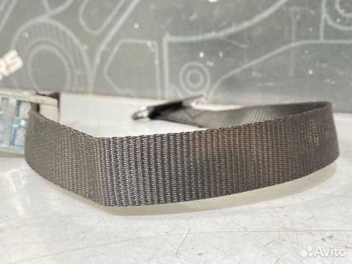 Крепление аккумулятора Audi A6 C6 BDW 2005