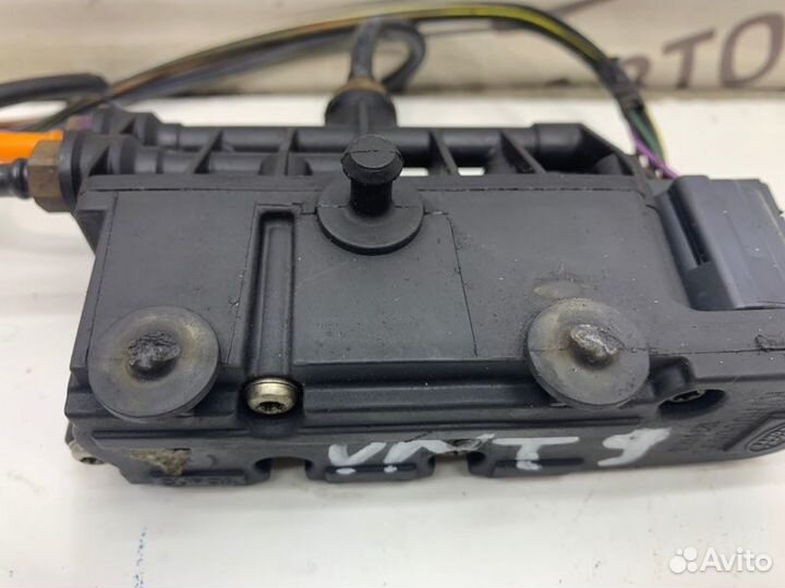 Блок клапанов пневмоподвески Lr Rr Sport 1 L320