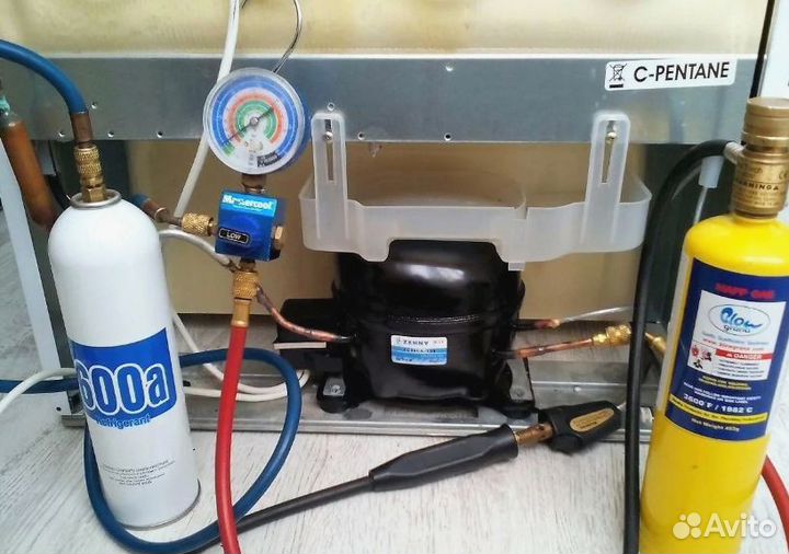 Ремонт стиральных машин Холодильников и Посудомоек