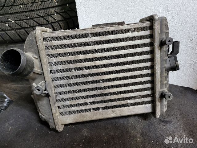 Радиатор интеркулер Audi