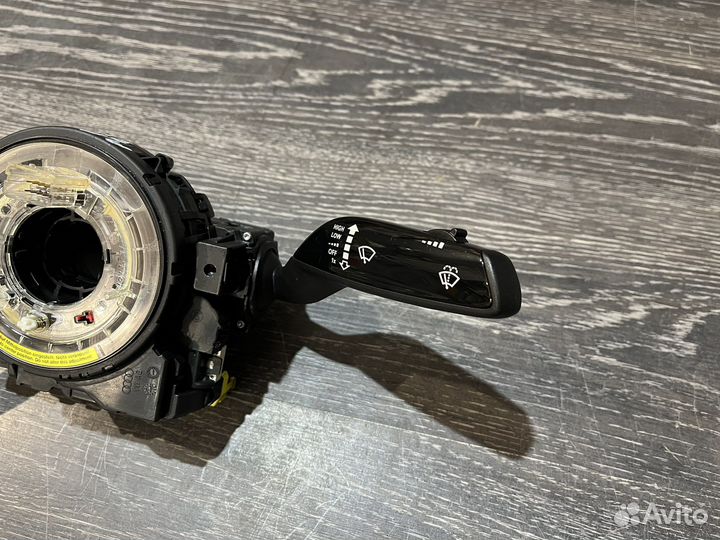 Глянцевая стрекоза, круиз, подогрев руля audi A8