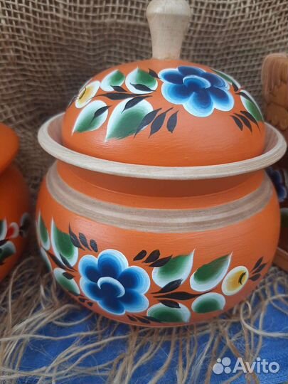 Бочонки, сахарницы, шкатулки с росписью