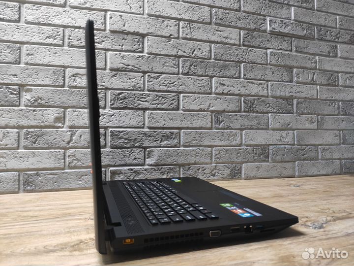 Ноутбук Lenovo g700