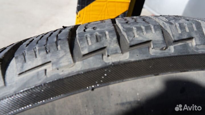 Nokian Tyres Hakkapeliitta R 285/60 R18 116R