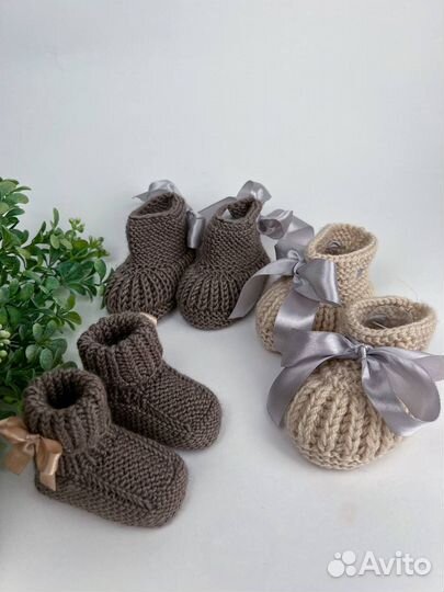 Комбинезон, пинетки