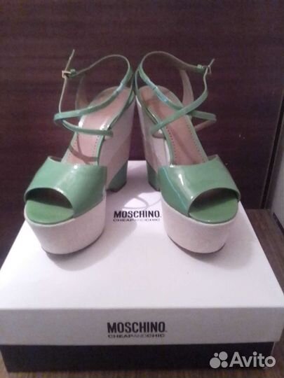 Босоножки Moschino Chieapandchic